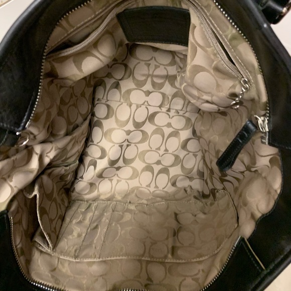 Coach Black leather tote with duster - Picture 3 of 10